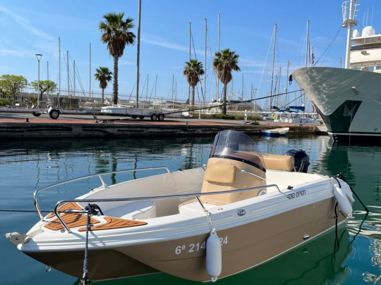 Motorboot te huur in Mataró voor de beste prijs
