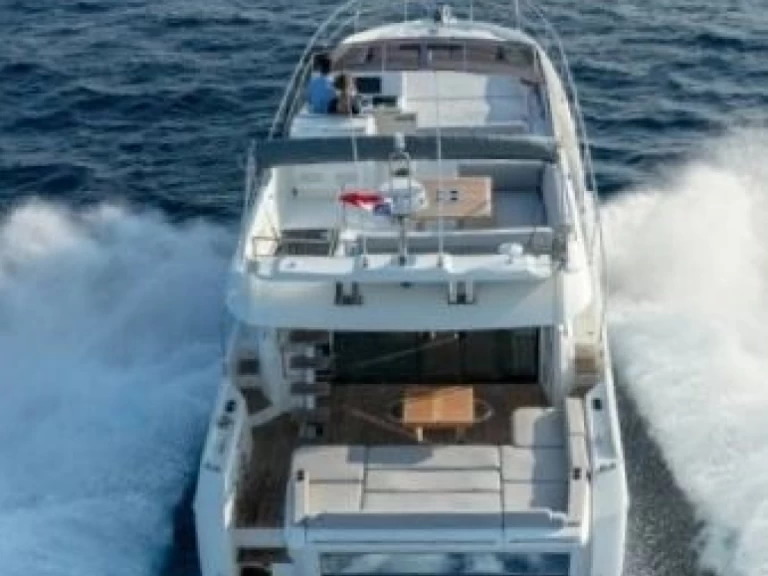 Jachthuur in Budva - Jeanneau Prestige 590 via SamBoat