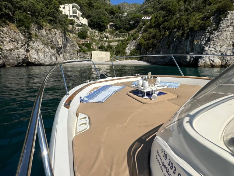 Bootverhuur Jeanneau Cap Camarat 7.5 WA in Positano via SamBoat