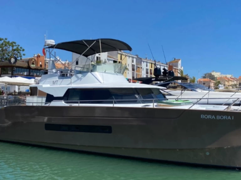 Bootverhuur Fountaine Pajot Maryland 37 in Vilamoura via SamBoat
