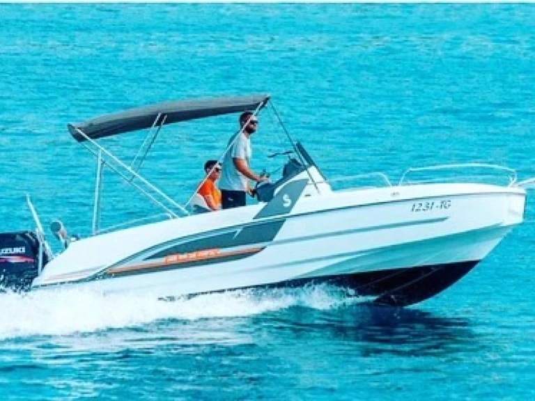 Bootverhuur Bénéteau Flyer 6.6 SPACEdeck in Trogir via SamBoat