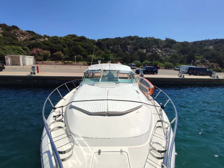Tiara Open 37 te huur van particulier of professional in Porto Rotondo