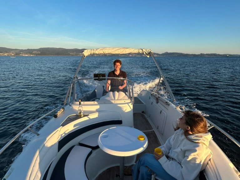 Bootverhuur Porto Deportivo Sanxenxo goedkoop Quicksilver 600 Commander