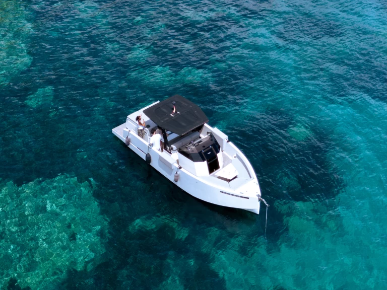 Verhuur Motorboot De Antonio Yatch met vaarbewijs