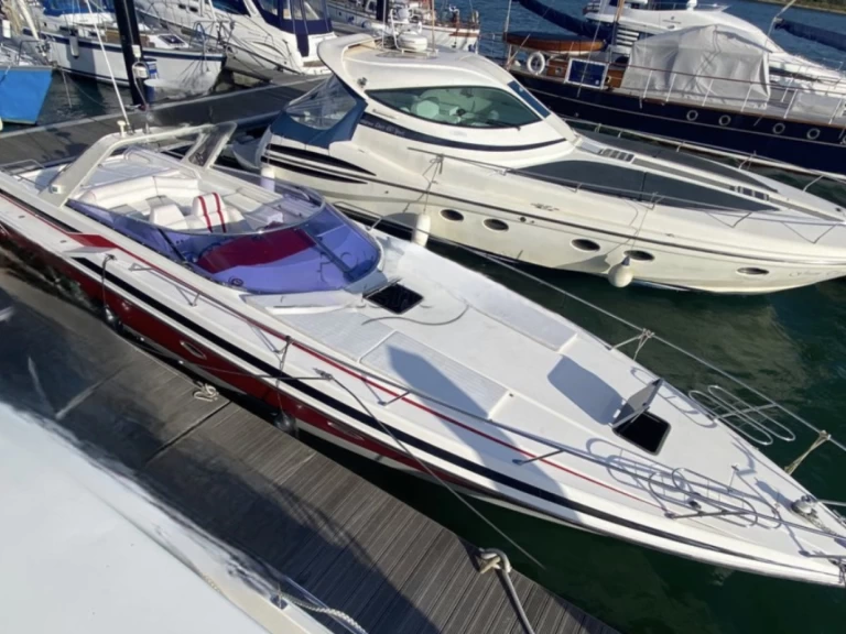 Verhuur Motorboot in Saint-Tropez - Sunseeker Thunderhawk 43