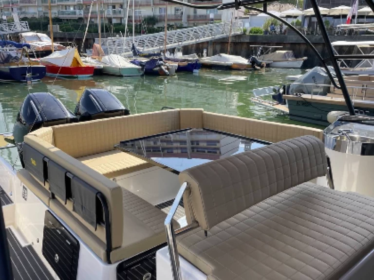 Bootverhuur Beacher Beacher V10.2 Croisière in Grand Piquey via SamBoat