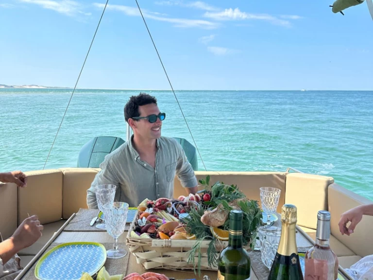 Beacher Beacher V10.2 Croisière te huur van particulier of professional in Grand Piquey