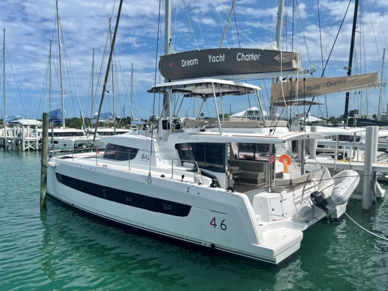 Catamaran te huur in Nassau voor de beste prijs