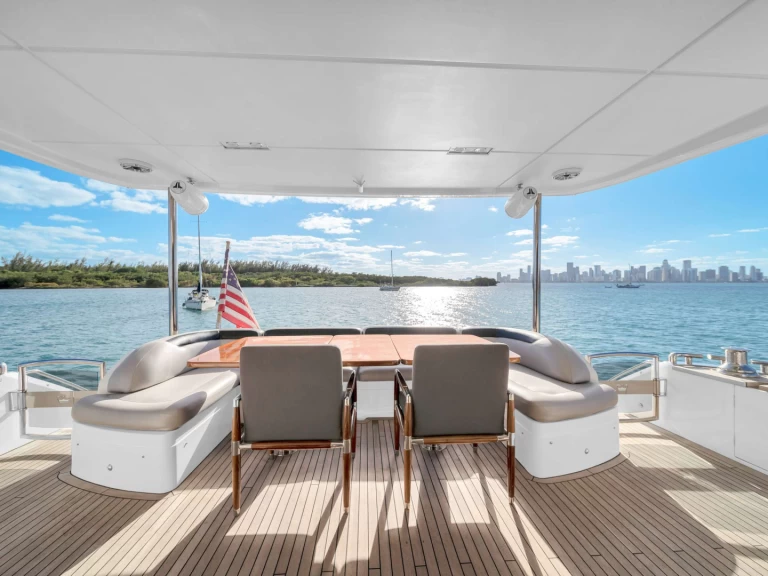 Huur Jacht met of zonder schipper Princess, UK in Miami Beach