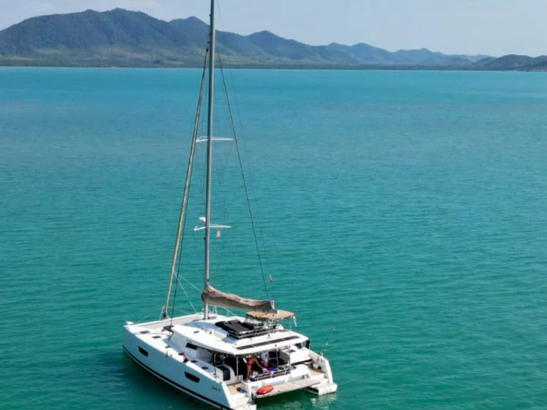 Huur Catamaran met of zonder schipper Fountaine Pajot in Ao Po