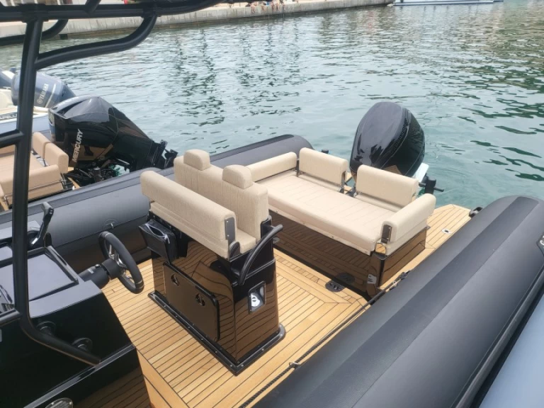Sea Water Sea Water Phantom 260 te huur van particulier of professional in Bonifacio