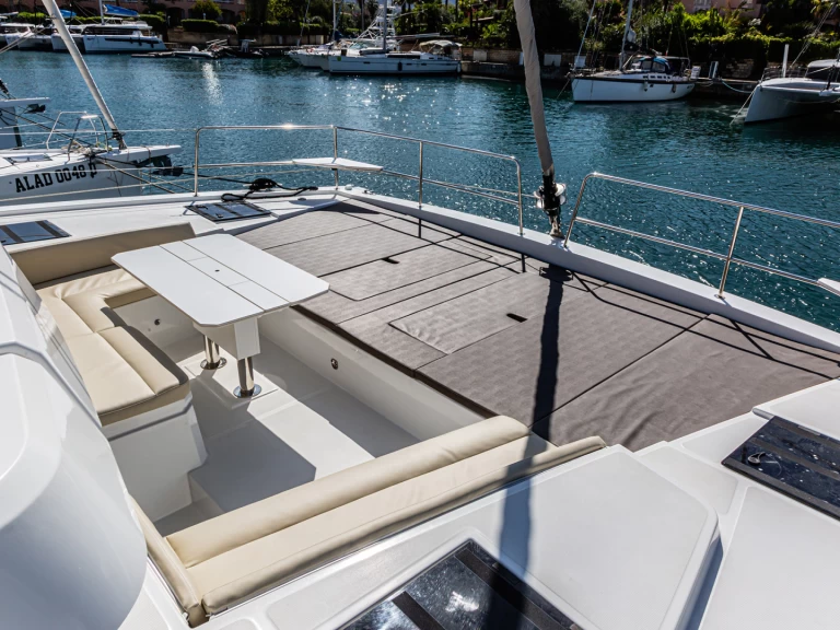 Huur een Bali Bali 4.6 in Furnari