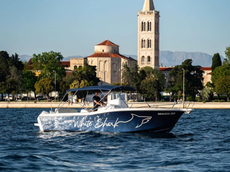 Jachthuur in Zadar - Kelt WHITE SHARK 265 via SamBoat