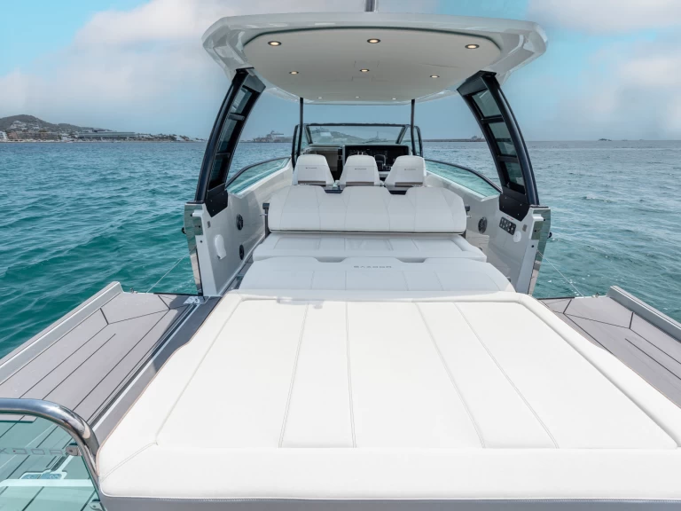 Motorboot te huur in Ibiza Town voor de beste prijs