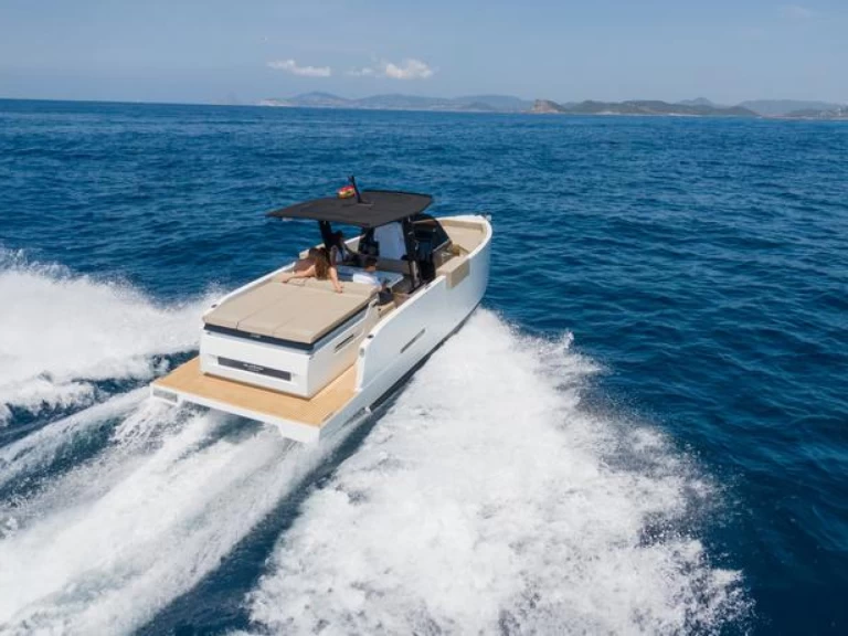 Huur Motorboot met of zonder schipper D28 in Ibiza Town