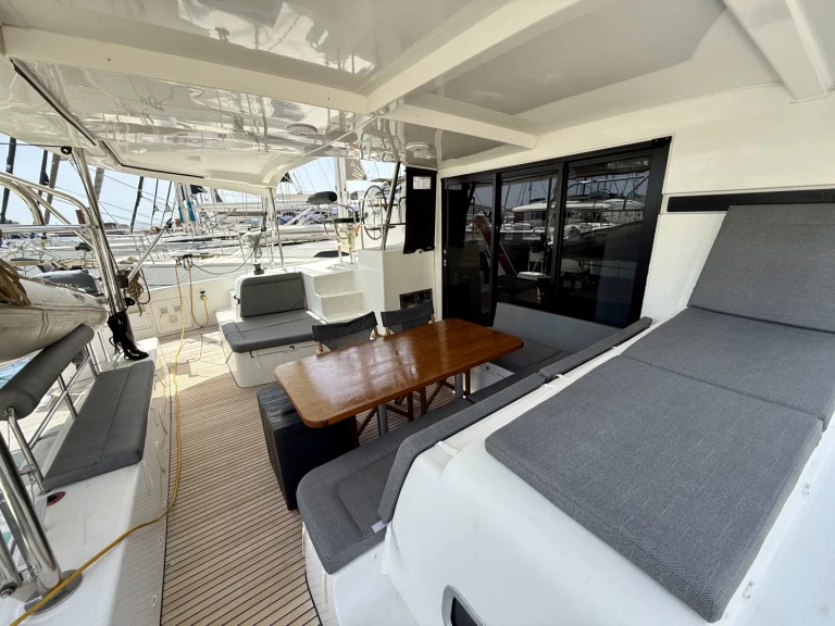 Bootverhuur Toúrlos goedkoop Lagoon 42