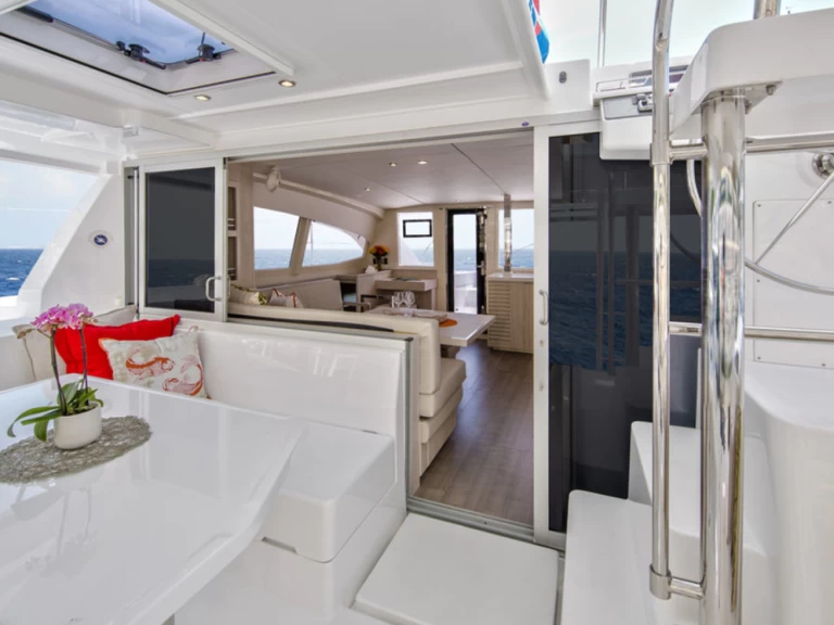 Verhuur Catamaran Leopard met vaarbewijs