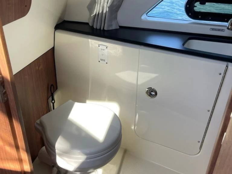 Verhuur Motorboot Quicksilver met vaarbewijs