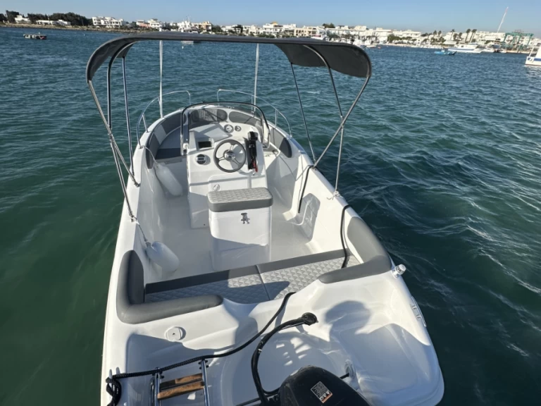 Bootverhuur Albatros Open 5.65 in Porto Cesareo via SamBoat