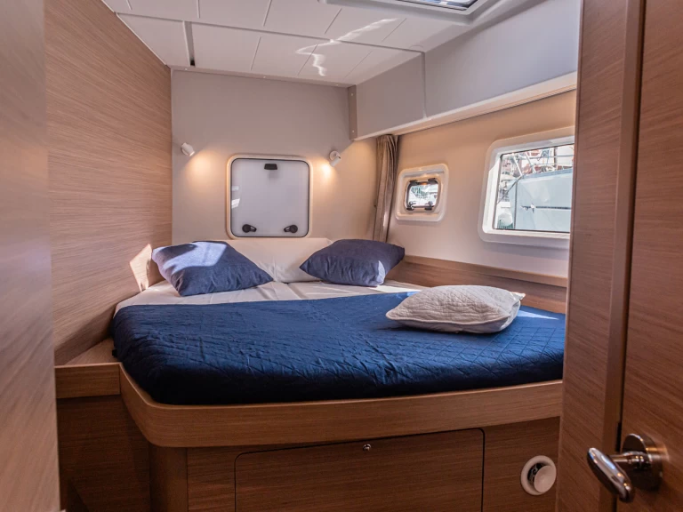 Bootverhuur Lagoon Lagoon 42 in Furnari via SamBoat