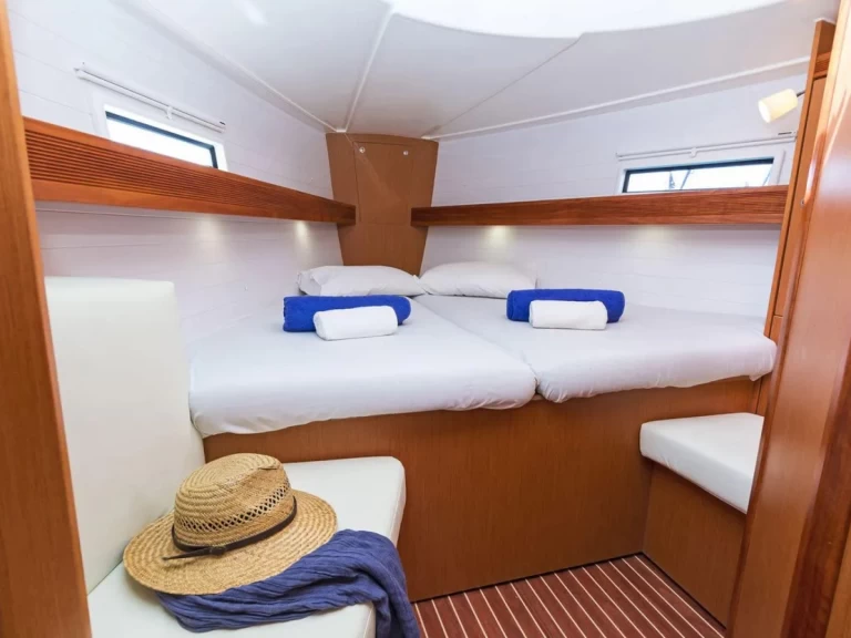 Bootverhuur Nikiána goedkoop Bavaria 40