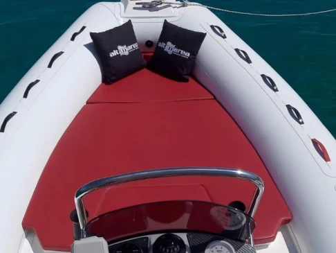 Huur een Altamarea Wave 20 in Palermo