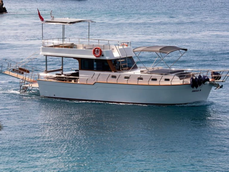 Huur een costom made costom made in Fethiye