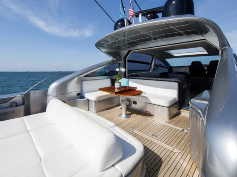 Pershing Pershing 62 te huur van particulier of professional in Sag Harbor