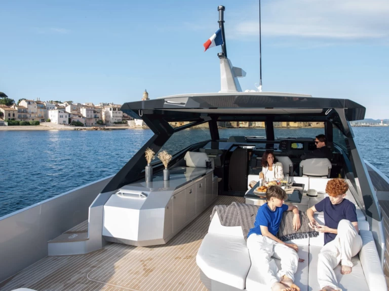 Jacht te huur in Sag Harbor voor de beste prijs