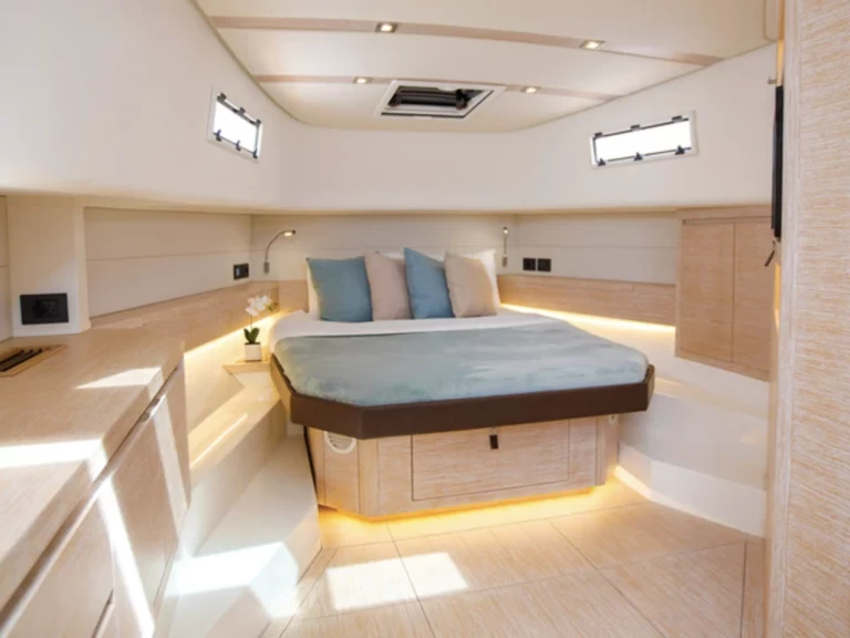 Verhuur Jacht Pardo Yachts met vaarbewijs