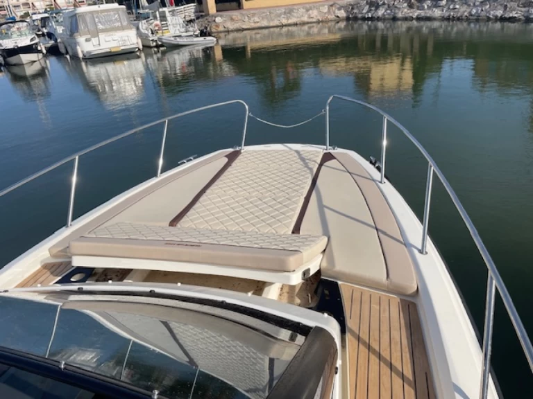 Quicksilver Activ 875 Sundeck te huur van particulier of professional in Bormes-les-Mimosas