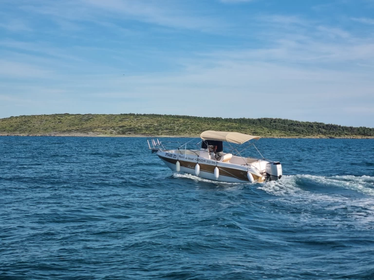 Bootverhuur Bluline Bluline 21 Ft Open in Nin via SamBoat