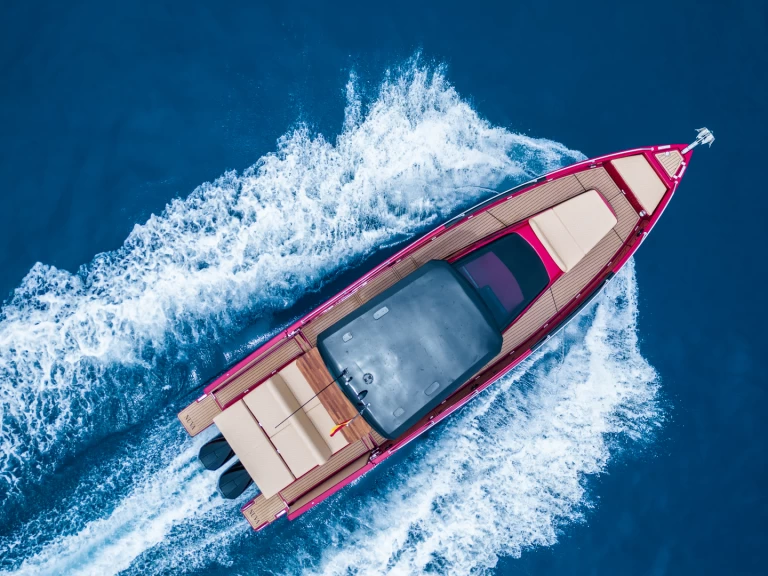 Bootverhuur Nuva Nuva M11 in Santa Eulària des Riu via SamBoat