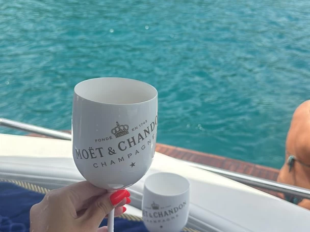 Huur een Mirakul 40 in Dubrovnik