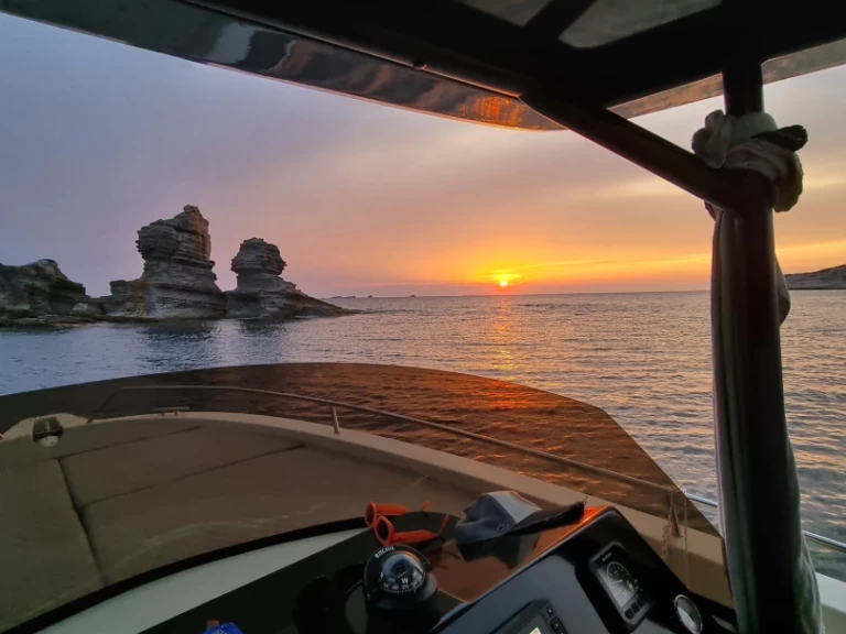 Astilux 900SD te huur van particulier of professional in Sant Antoni de Portmany