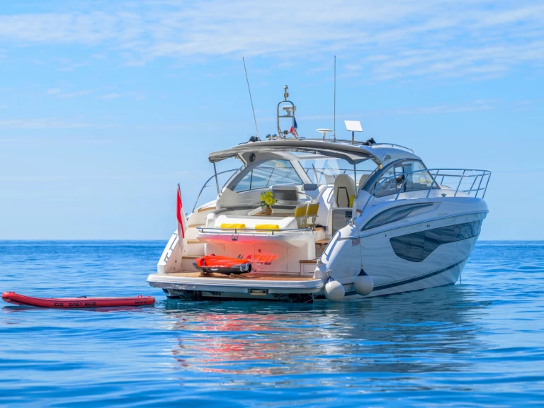 Huur Motorboot met of zonder schipper Princess in Monaco-Ville