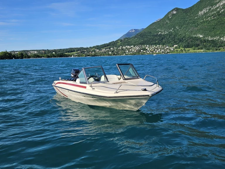Huur een Glastron V162 in Annecy
