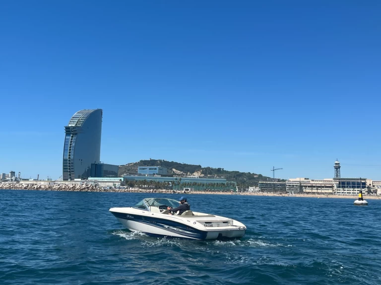 Motorboot te huur in Barcelona voor de beste prijs