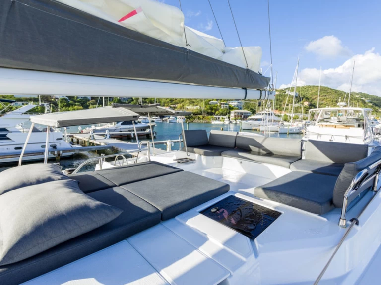 Bootverhuur Fountaine Pajot Elba 45 in Tortola via SamBoat