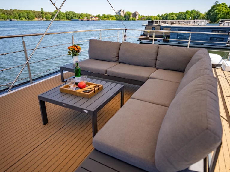 Bootverhuur WOMA Woma D13 in Fürstenberg/Havel via SamBoat