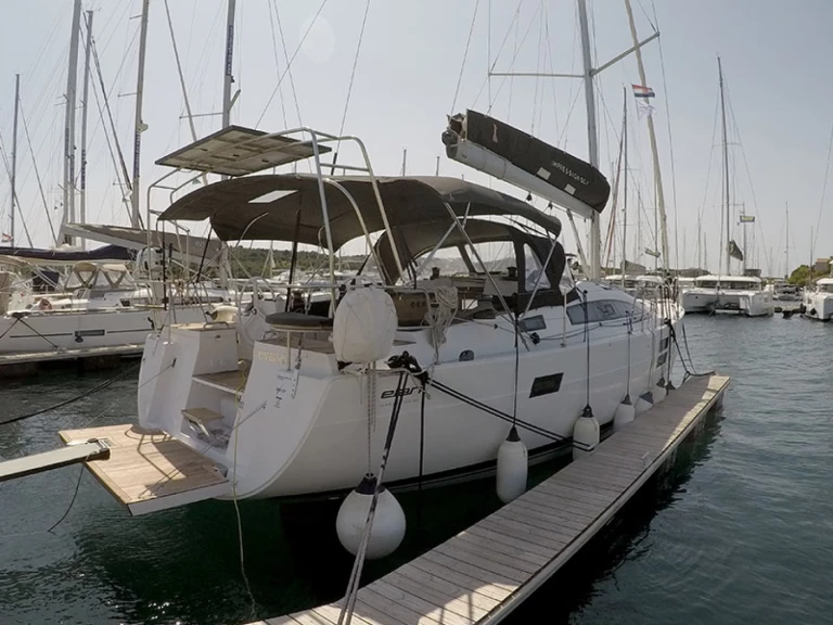 Verhuur Zeilboot in Šibenik - Elan Impression 50.1