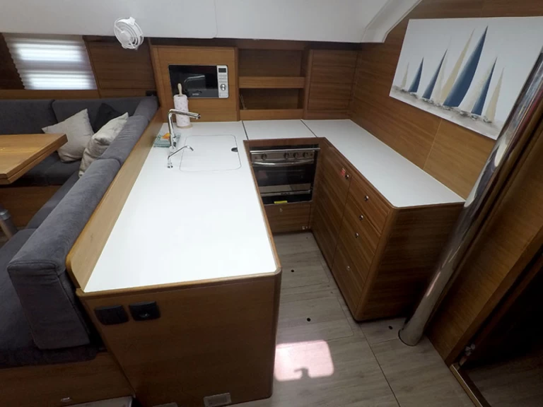 Verhuur Zeilboot in Šibenik - Elan Impression 50.1