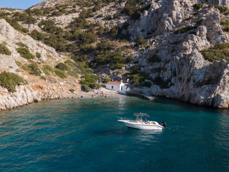 Huur een Boston Whaler Boston Whaler 23 Outrage in Ýdra
