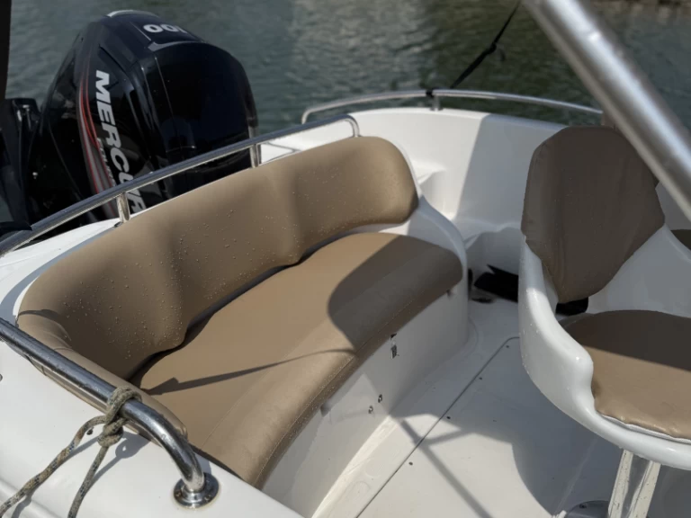 Motorboot te huur in Carnon-Plage voor de beste prijs