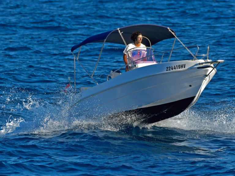 Huur Motorboot met of zonder schipper Blumax in Hvar