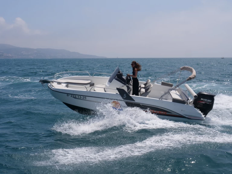 Jachthuur in Empuriabrava - Bénéteau Flyer 6.6 SPACEdeck via SamBoat