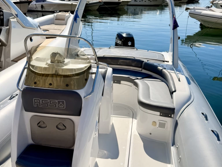 Bootverhuur Porto di Mergellina goedkoop CHARISMA PASSIONE