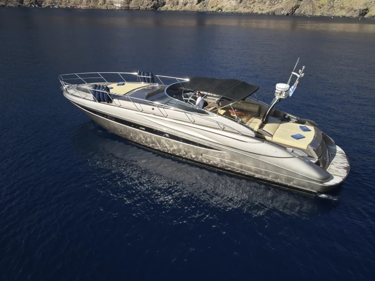 Riva RIVALE 52 te huur van particulier of professional in Limáni Lavríou