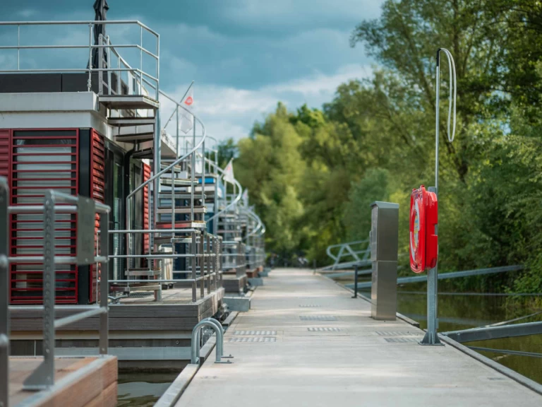 FLOATING 44 te huur van particulier of professional in Höxter