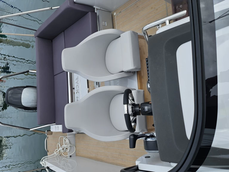 Motorboot te huur in La Forêt-Fouesnant voor de beste prijs